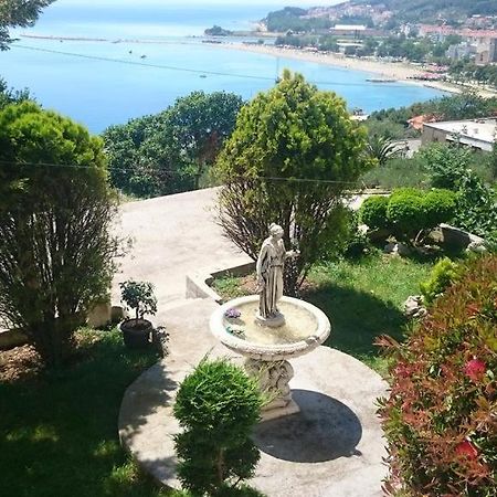 Apartman Horizont Apartment Omis Bagian luar foto
