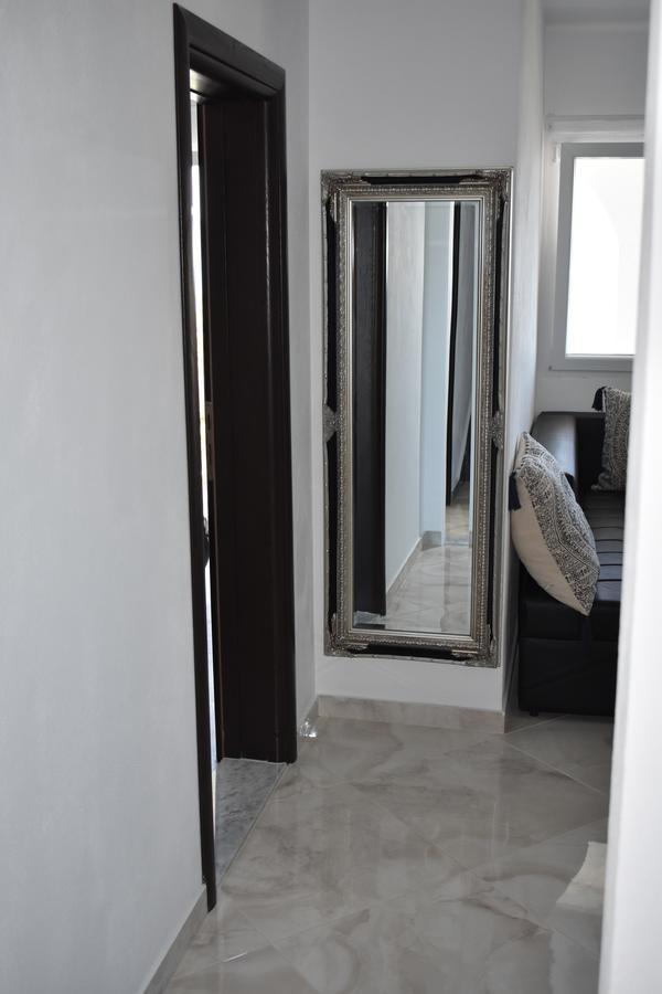 Apartman Horizont Apartment Omis Bagian luar foto