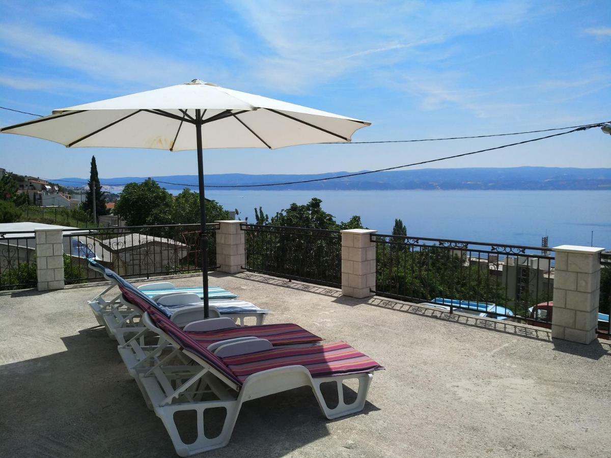 Apartman Horizont Apartment Omis Bagian luar foto